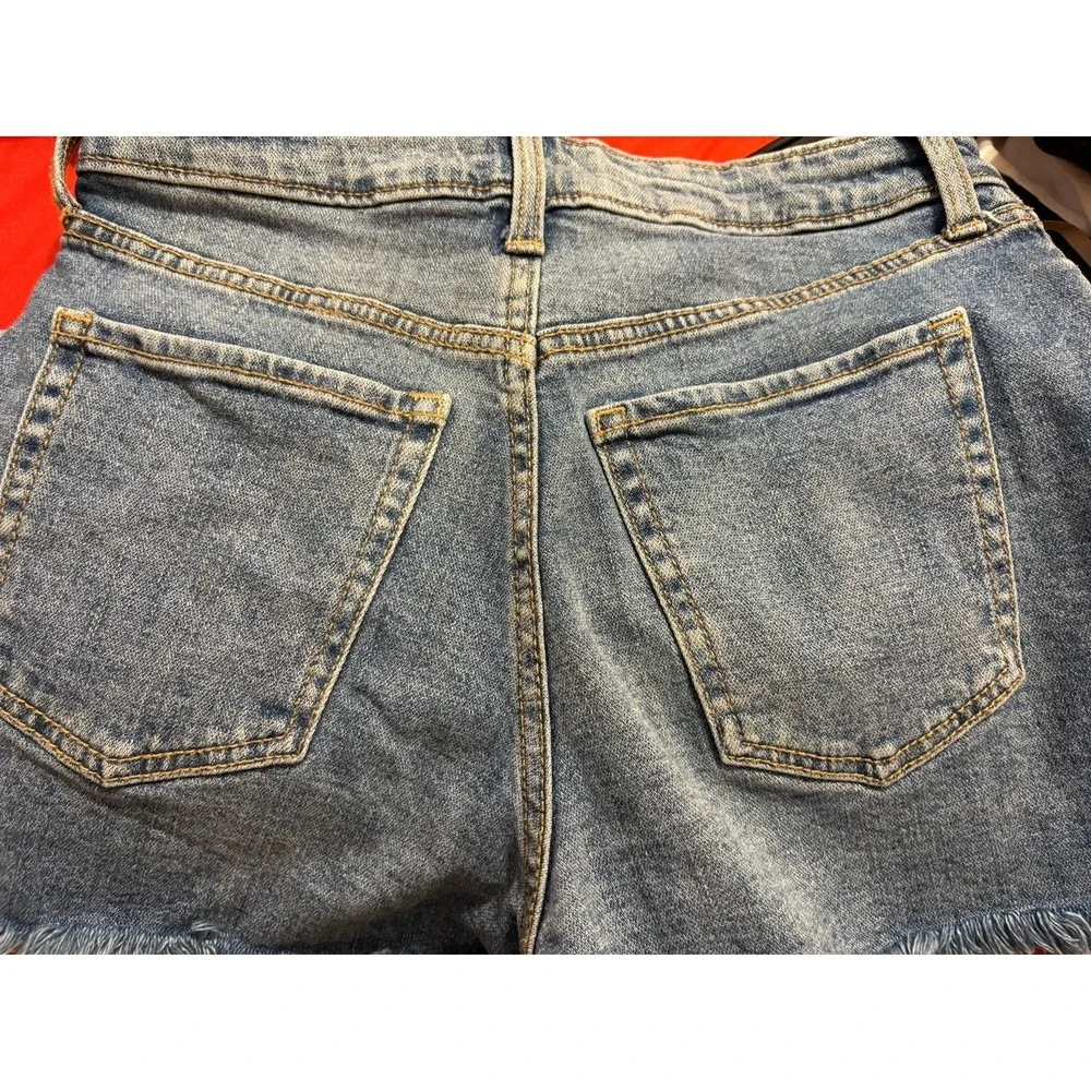 Old Navy High-Rise‎ A-Line Cut Off Denim Shorts Blue Frayed Hem Size 4